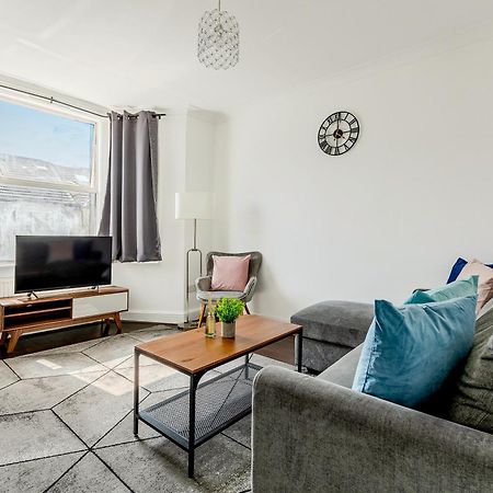 Bright 2Br Flat, Forest Gate, East Londres Extérieur photo